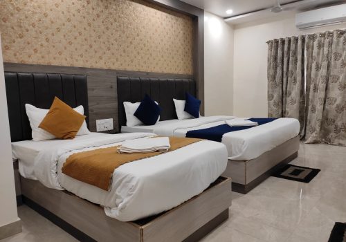 WhatsApp Image 2025-11-28 at 6.52.16 PM